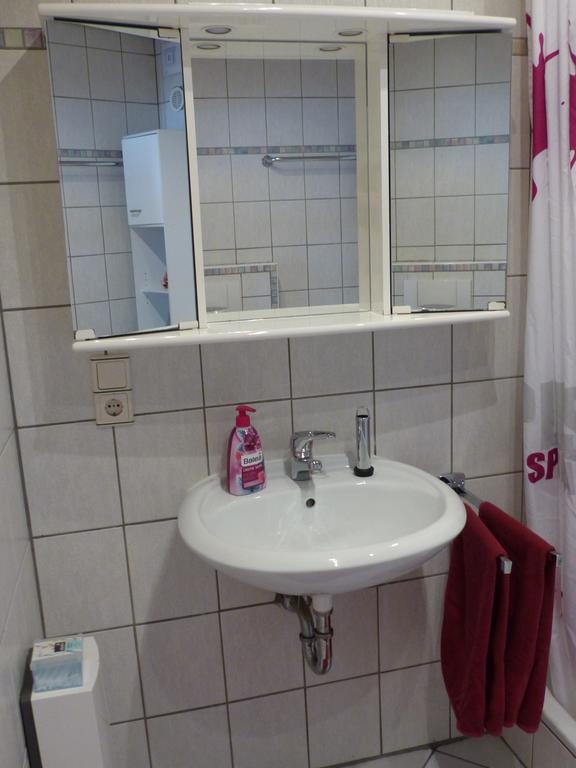 Anja'S Ferienwohnung อัลเคน ภายนอก รูปภาพ